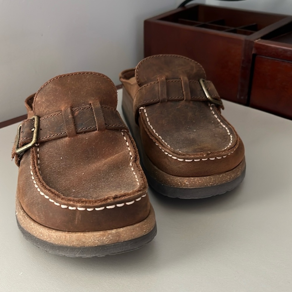 White Mountain mules